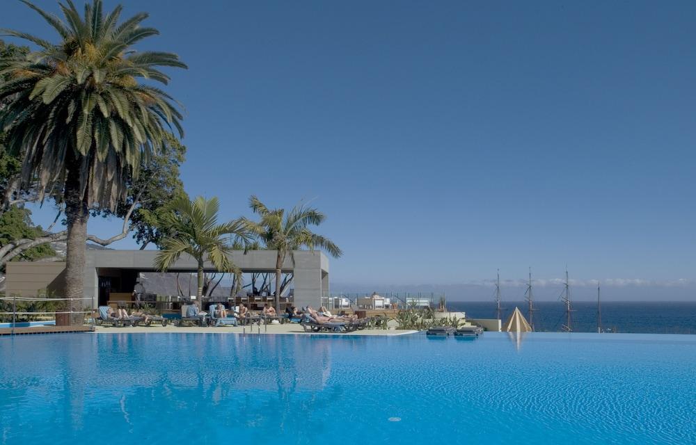 Pestana Casino Park Hotel & Casino Φουνκάλ Εξωτερικό φωτογραφία The pool at the hotel