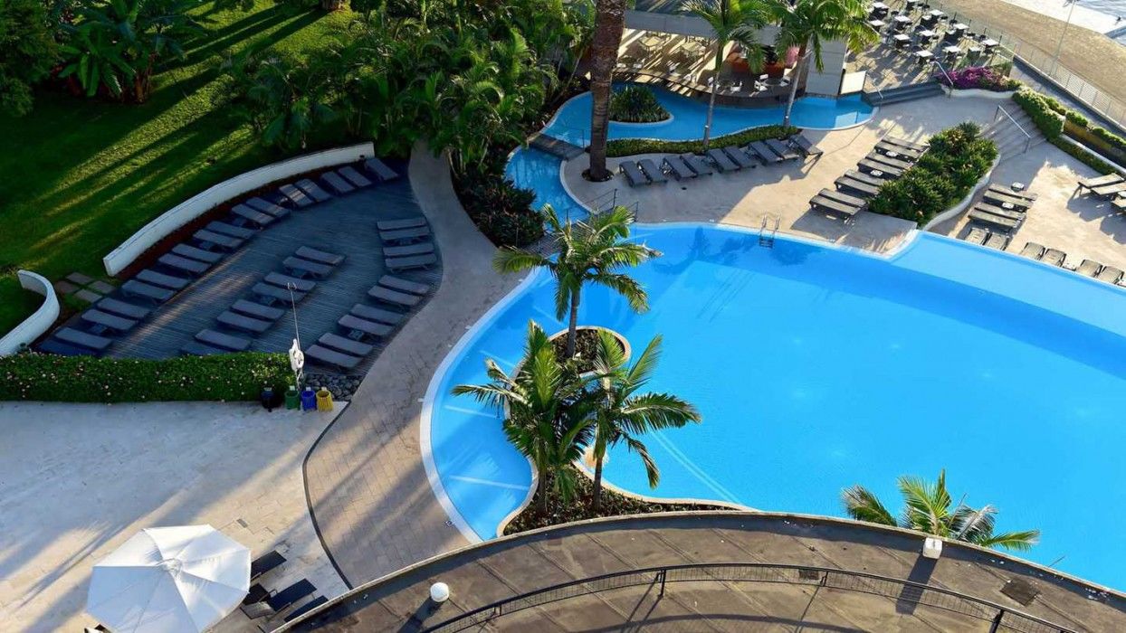 Pestana Casino Park Hotel & Casino Φουνκάλ Εξωτερικό φωτογραφία The pool at the hotel
